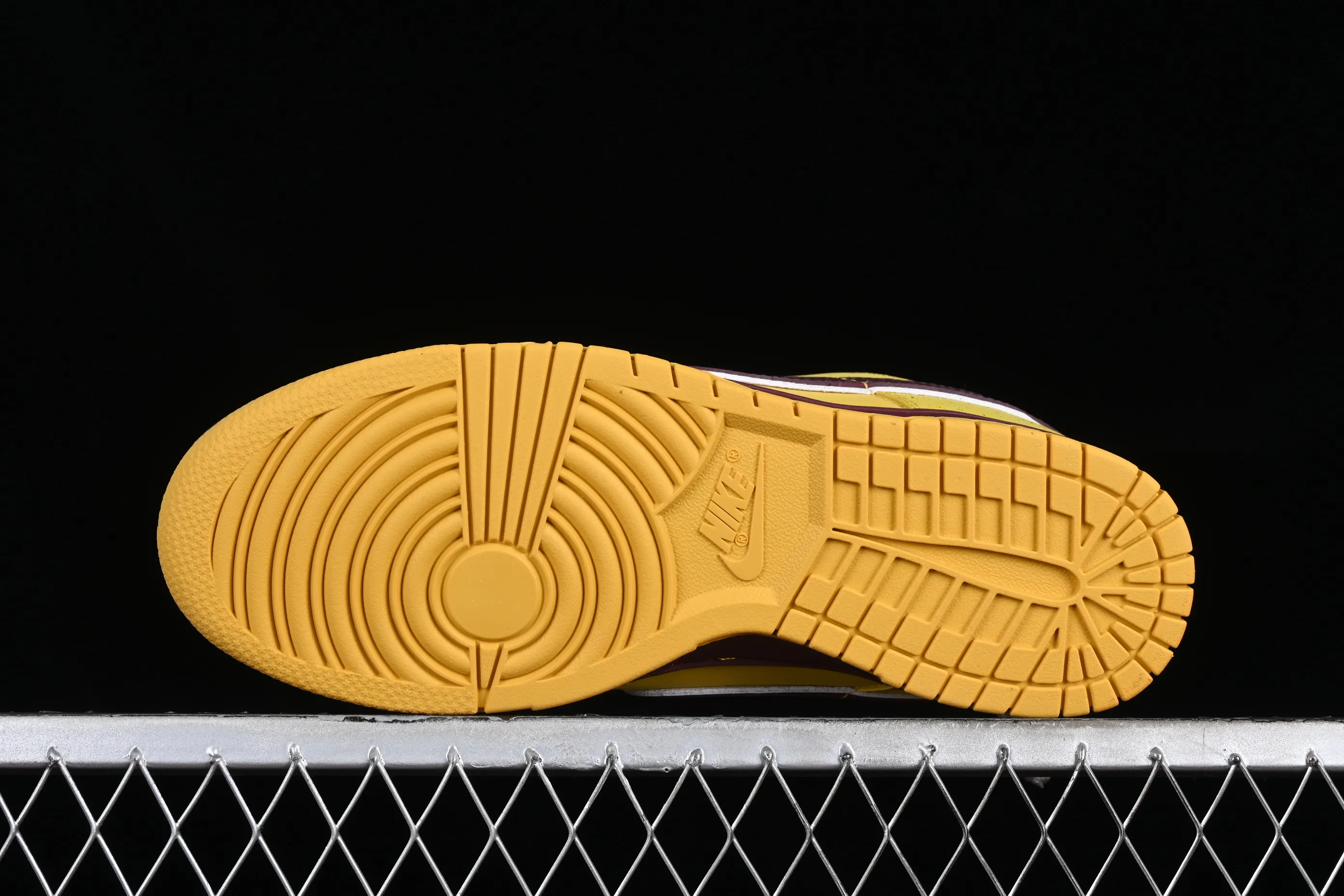 All Categories Nk SB Dunk Series Nk SB Dunk Low Low-top sneakers F version Concepts x SB Dunk Low "Yellow Lobster" Yellow Lobster SB low-top sports and leisure sneakers 313170-137566